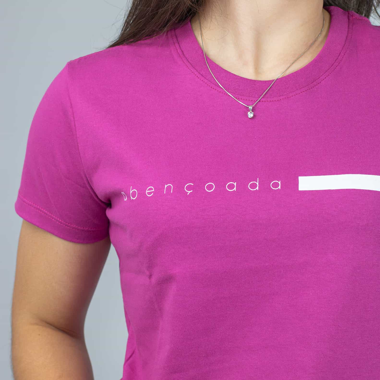 T-Shirt Feminina - Abençoada